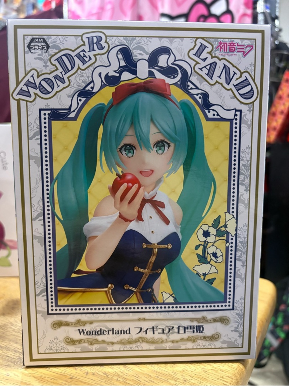 Taito Vocaloid Hatsune Miku Anime Wonderland Figure Snow White